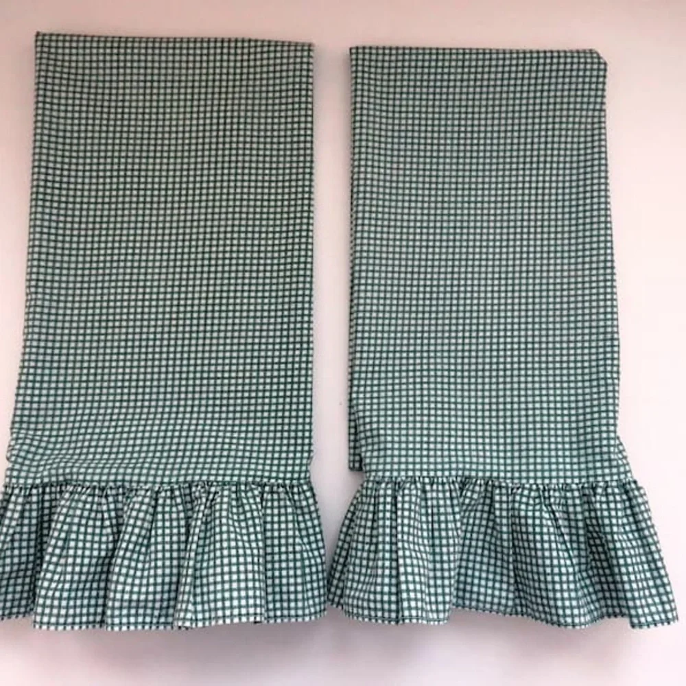Pair Standard Pillowcases by Wamsutta - Green White Gingham